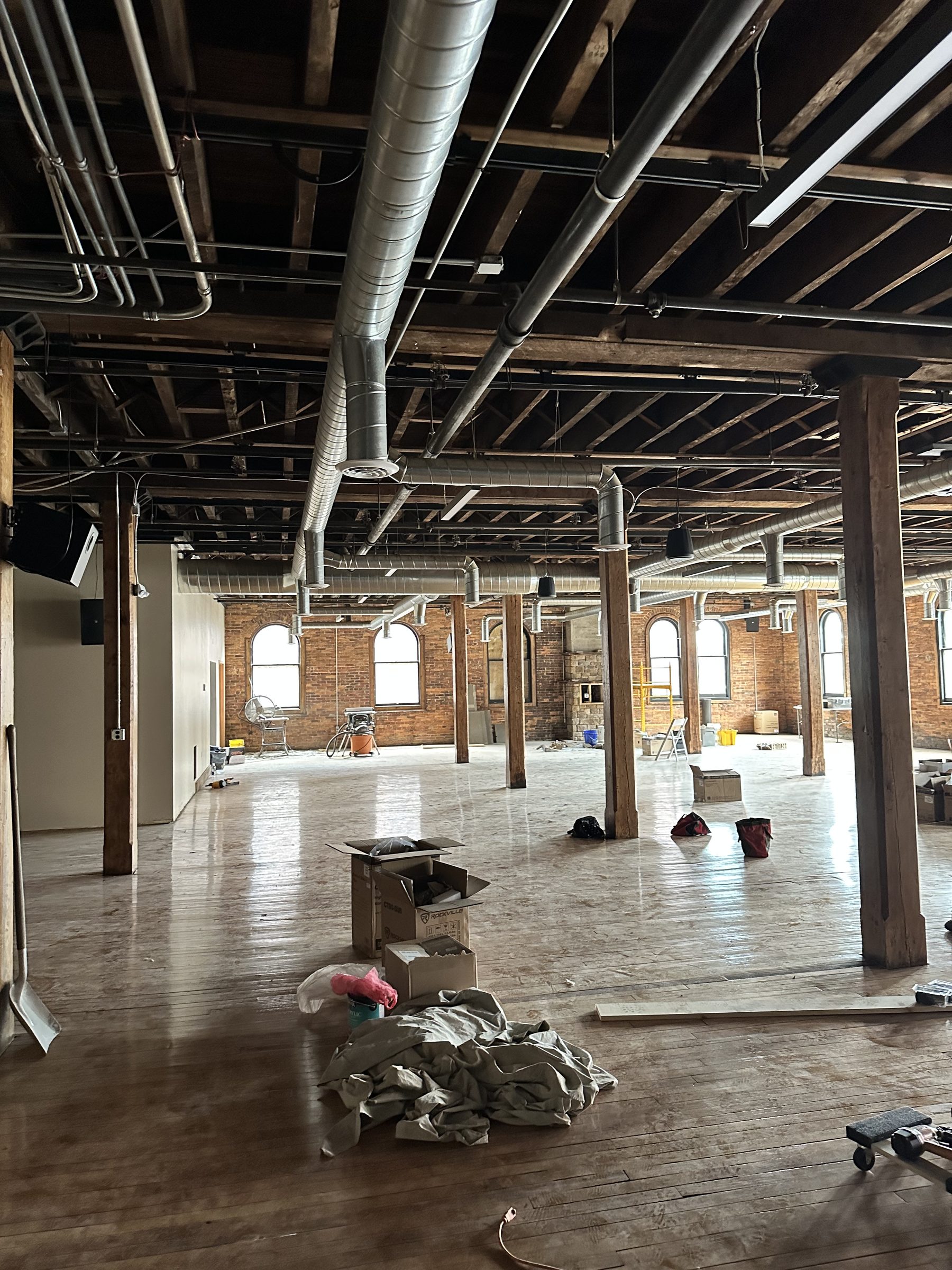 Ceiling detail — original joists and spiral ductwork